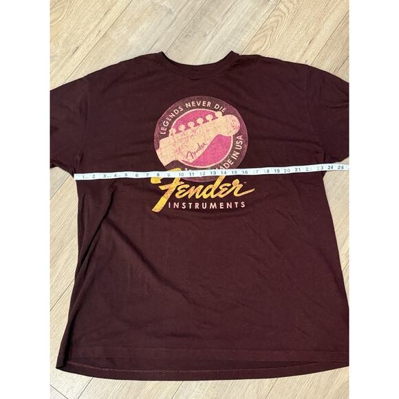Fender Guitar T-Shirt Legends Never Die Logo Dark Red‎ Size XXL - Picture 5 of 9